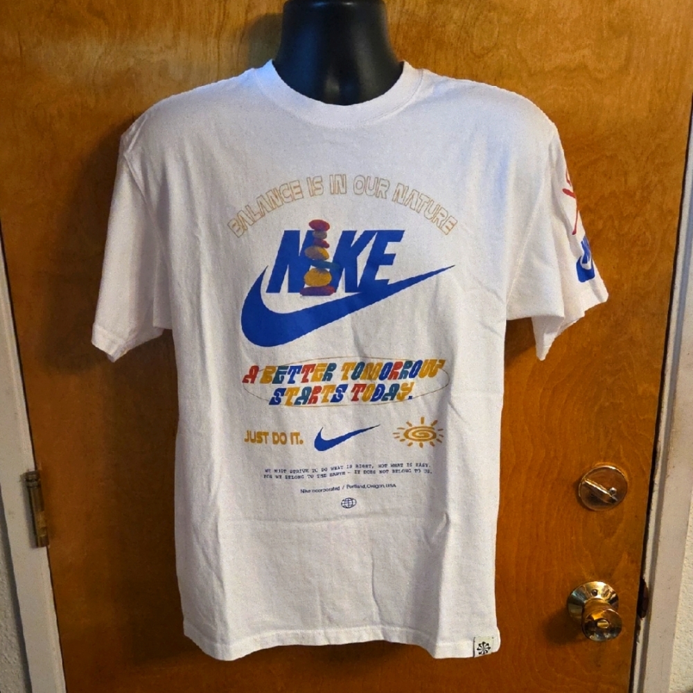 Nike Sportswear Balance T-shirt 'White' DZ2850-100‎ Size Medium